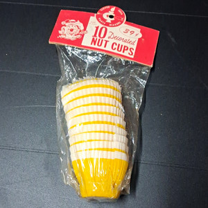 Vintage, 10 Decorated Striped Paper Baking Cups, White & Yellow Nut Cups