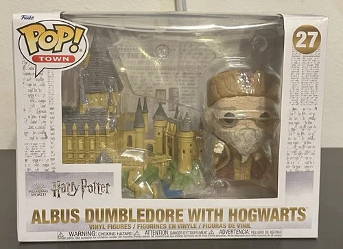 Funko Pop! Town: Harry Potter - Albus Dumbledore with Hogwarts #27