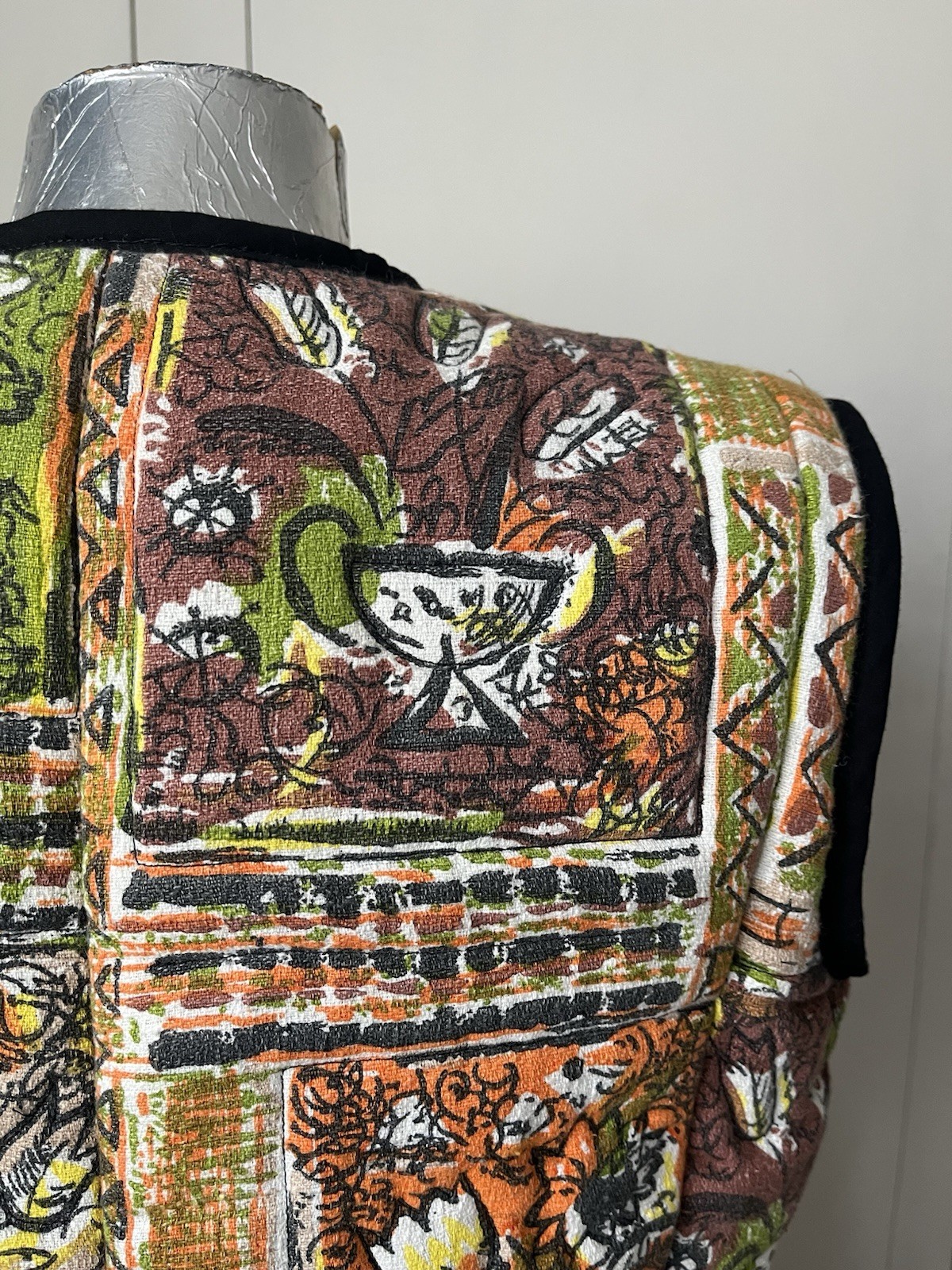 One-off handmade cropped quilted patchwork gilet … - image 11