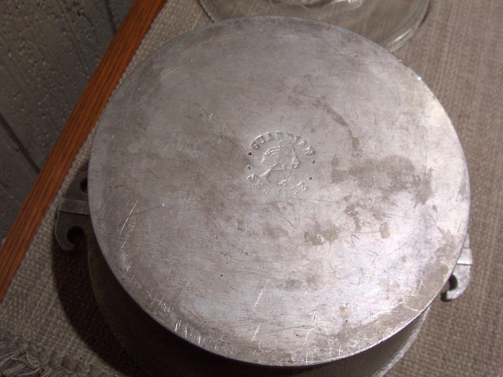 Guardian Service Ware Aluminum Pot 3 qt w/ Domed Glass Lid Roaster Casserole