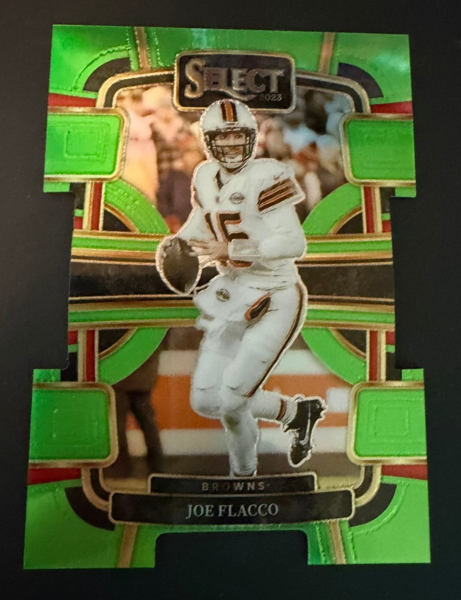 2023 Panini Select - Concourse Joe Flacco #26 Neon Green Prizm Die-Cut /599