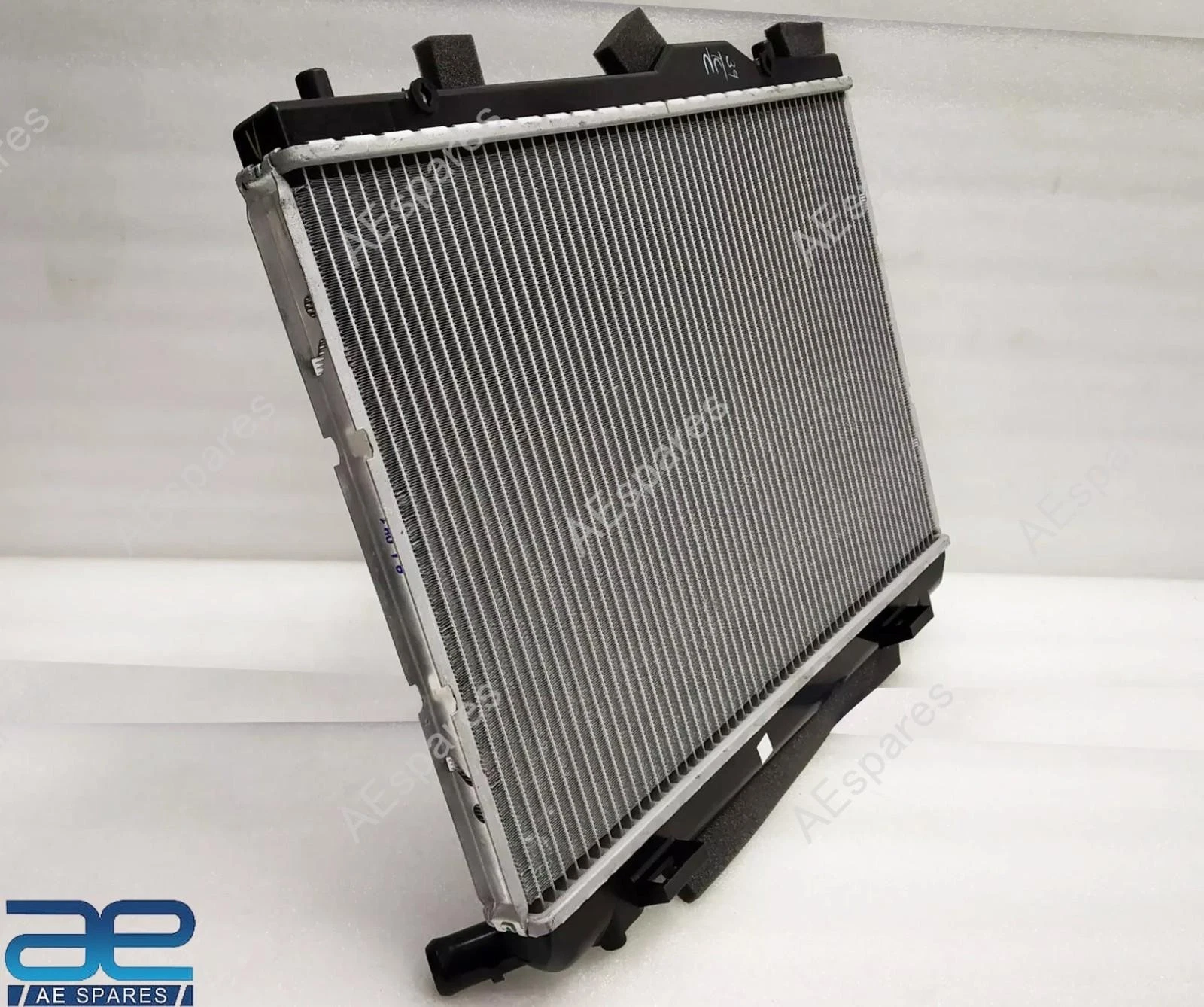 Radiator Assembly For Suzuki Swift 2007-2011 Swift Dzire 2008-2010 17700M86J00 view 2