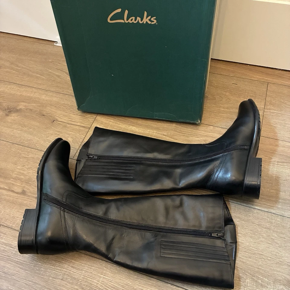 Botas altas de cuero Clarks Plaza Beagle para mujer, negras, 7 M, nuevas Foto 4 de 4