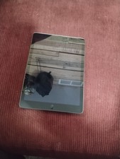 Apple iPad Air 1st Generation A1474 16 GB, Wi-Fi, 9.7 in - Space Gray