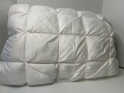 Home Reflections Set of 2 Comfort Cushion Pillows Standard Queen Medium Plush
