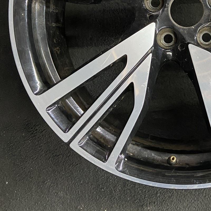 BMW i8 2014-2017 Front Left Wheel Black P/N 56086202