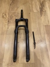 RockShox Yari 29in Carbon Fibre Suspension Fork 150mm Tapered Black + Thru Axle