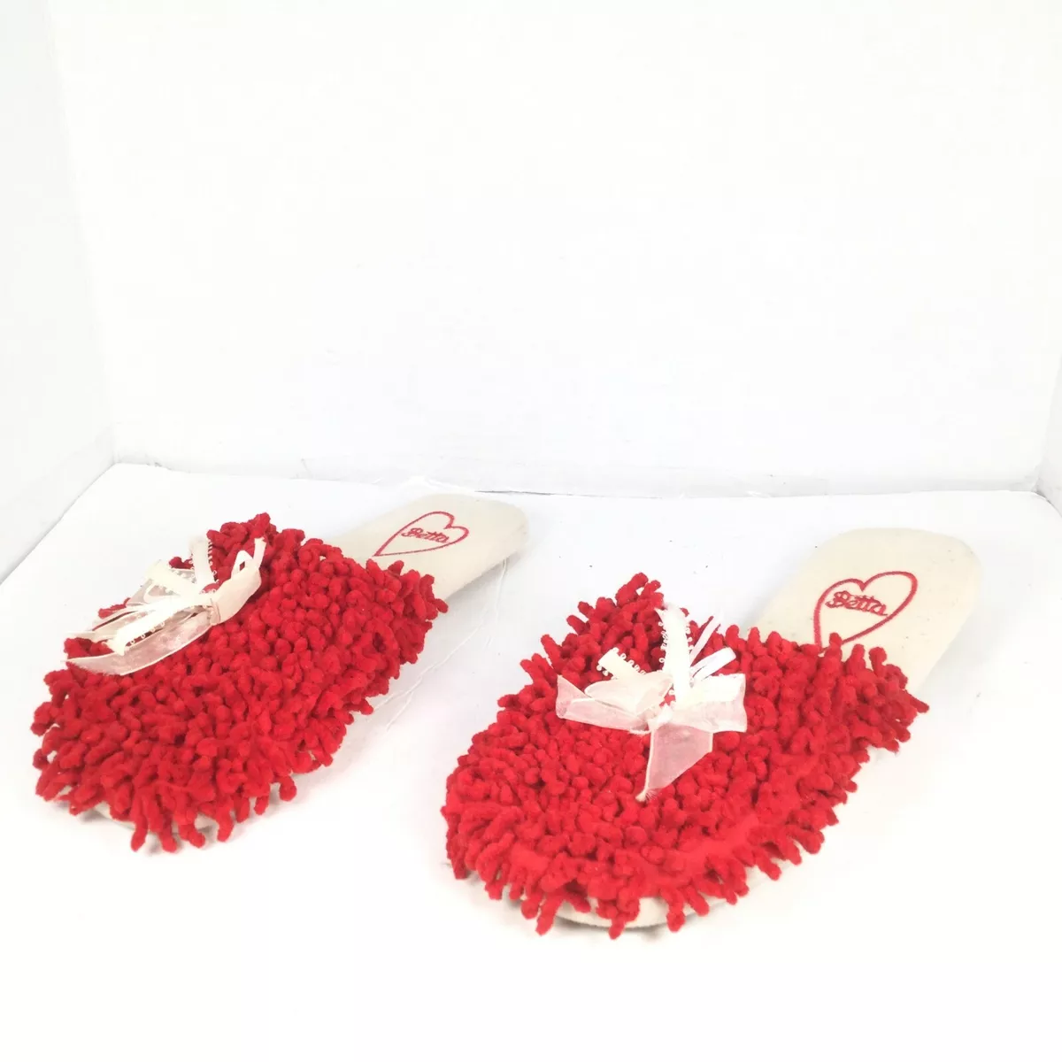 Betta Women s Heart Design Fluffy Slippers White Red Size Large 8 9
