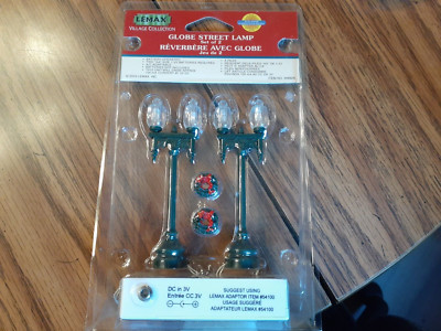 2003 LEMAX #34892A  Village Collection Globe Street Lamp (Set of 2)