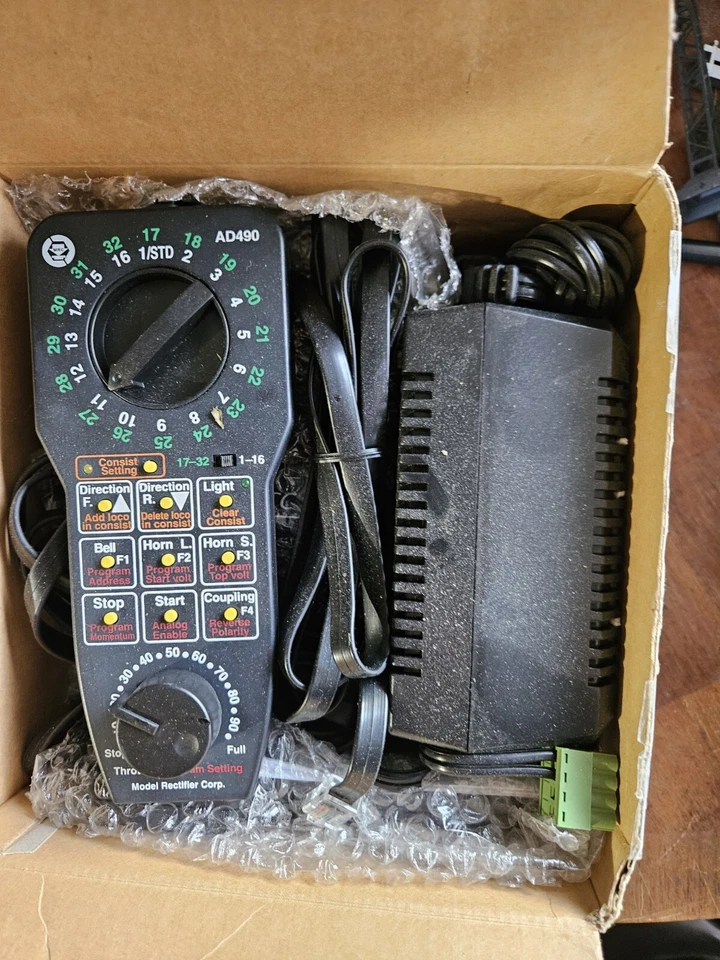 MRC PRODIGY DCC WITH MRC DIGITAL DISPATCH, BARELY USED, SEE PHOTOS - Image 3 of 4