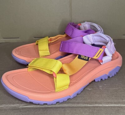 しょうTEVA Teva x Outdoor Voices Hurricane XLT 2 Sandals RARE WOMENS US 5