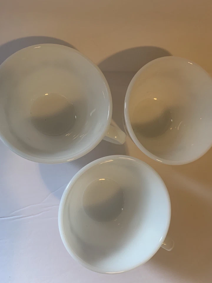 Juego de 3 tazas de té de café vintage CORNINGWARE blancas con flores grises Foto 4 de 4
