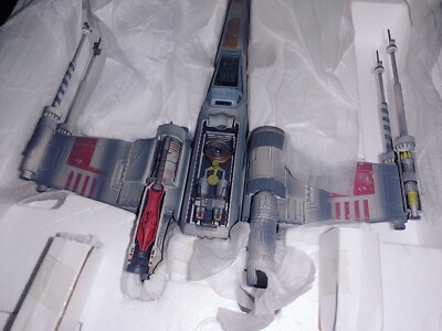 Star Wars X-Wing Starfighter Signature Series Code 3 Collectibles