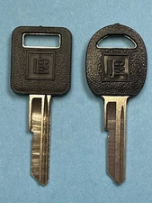 Original GM Logo Key Blank Set, J & K Keyways with Plastic Heads, NOS, OEM