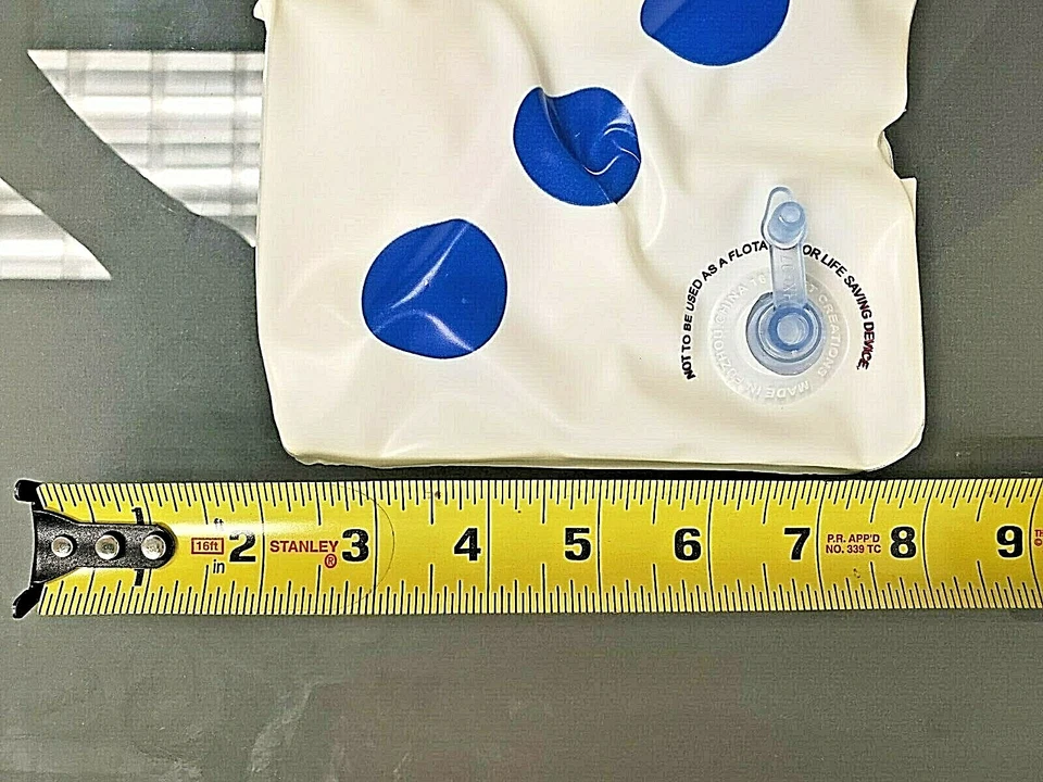 Juego de 5 dados inflables que brillan en la oscuridad 6 pulgadas FUN-DICE6x5 de Jet Creations Foto 2 de 2