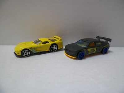 Hot Wheels Dodge Charger Drift/ Dodge Viper GTS-R-Exclusives