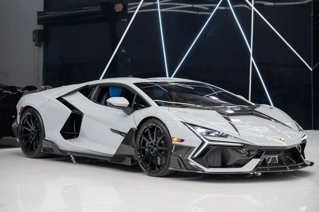 Lamborghini Cars and Trucks for sale