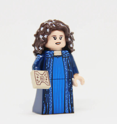 Padme Amidala ''Sleepy Senator'' custom minifigure on real Lego star wars Queen