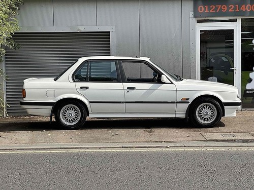 1990 BMW 3 Series 320I Se Saloon Petrol Automatic - Picture 14 of 24