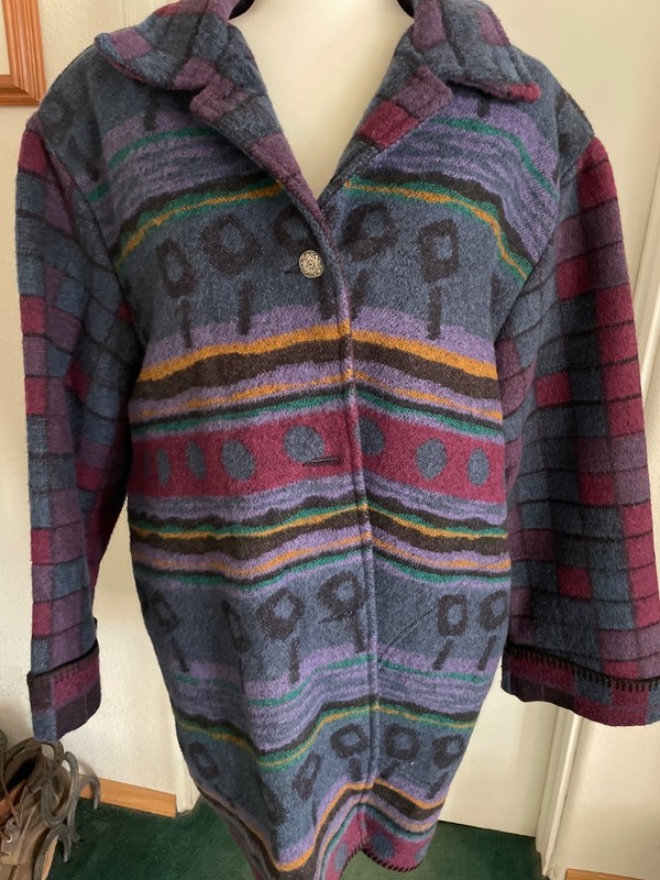 BEAUTIFUL WOODED RIVER COAT WOMENS
