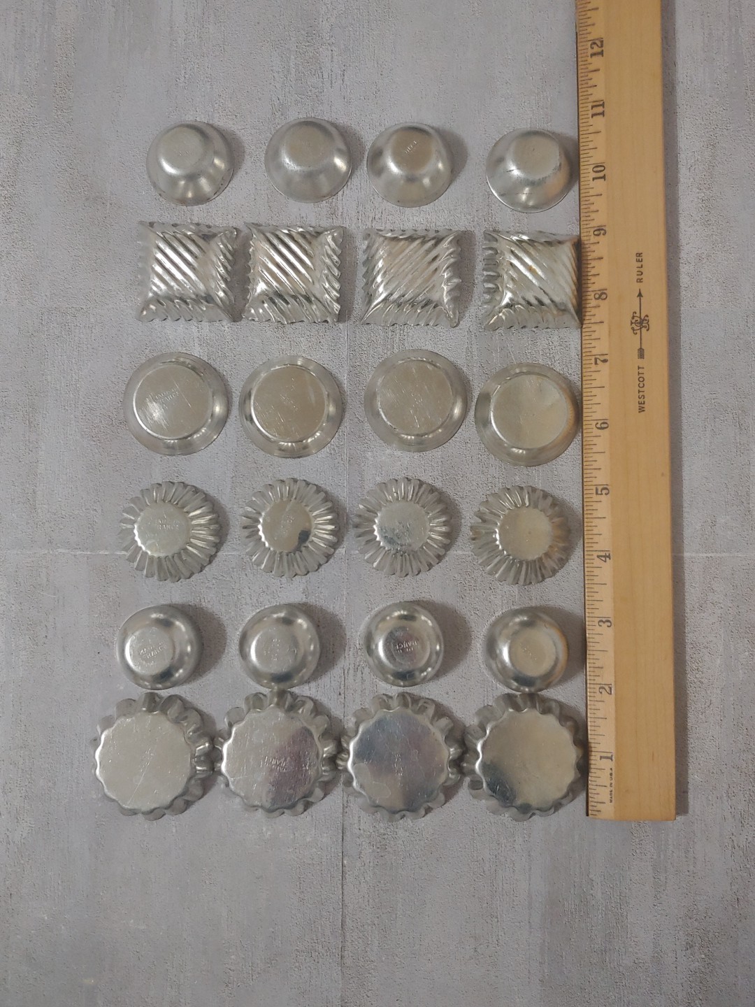 Lote de 24 moldes de galletas suecas de metal vintage Francia tartas de caramelo