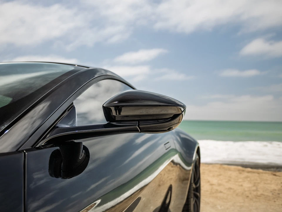 Aston Martin Vantage 2019 cupé 2P Foto 4 de 4