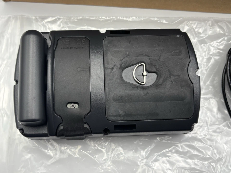 Garmin GPSMAP 196 Aviation Portable GPS Bundle & AutoMount Kit & Accessories - Image 3 of 4