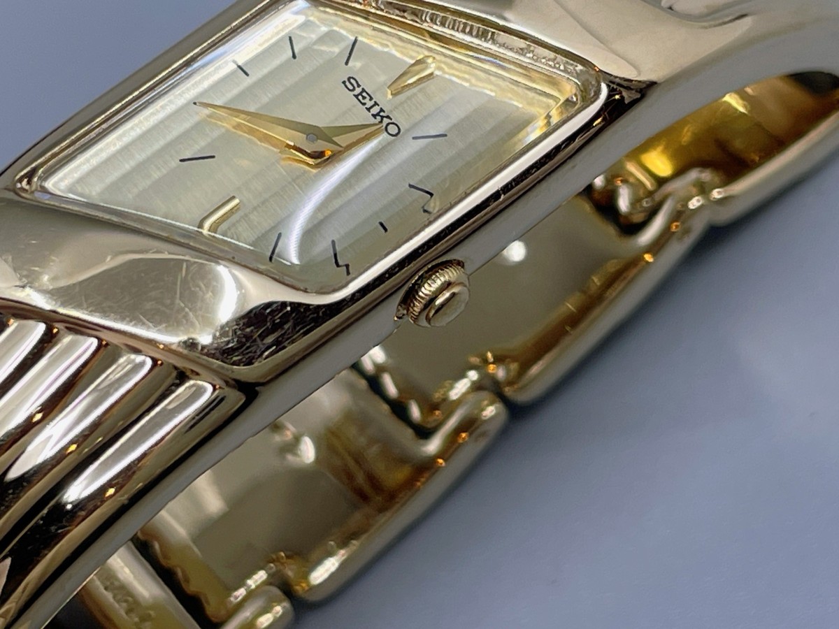 SEIKO セイコー 1F20-6F80 バングル ブレスレット クォーツ腕時計 N Mint w/Box】 Seiko 1F20-6F80 Women Gold Quartz 15mm Bangle Watch