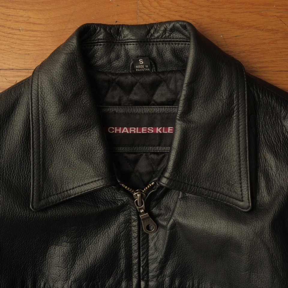 Chaqueta de Cuero Negra Charles Klein Talla S Cremallera Frontal Acolchada Forrada Retro Grunge Foto 4 de 4
