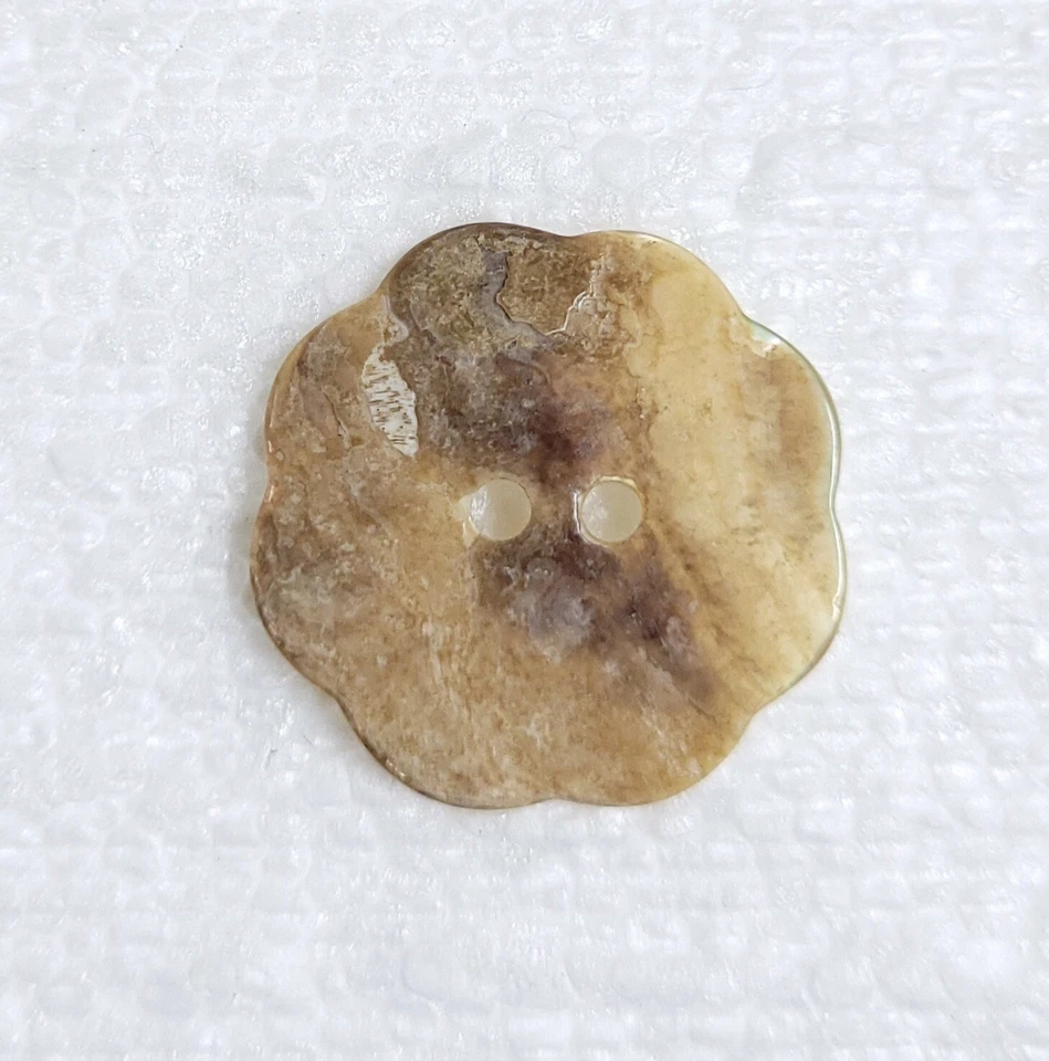 Mother of Pearl Flower Buttons 22mm 24mm MOP 2 Hole Akoya Shell Sewing Art Craft - Image 3 of 4