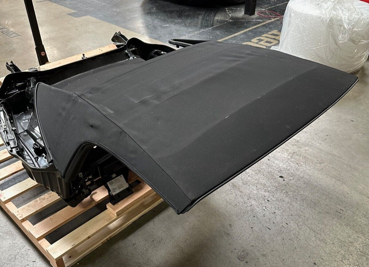 Lamborghini Huracan, Convertible Top Roof Assembly, Black, Used, P/N 4T7871011