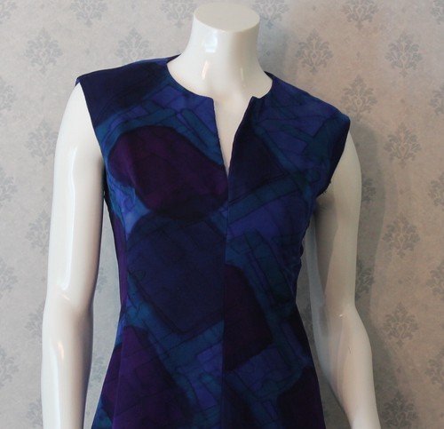 Vintage 1960s to 70s Purple & Blue Abstract Printed Long Sleeve Dress - Picture 3 of 8