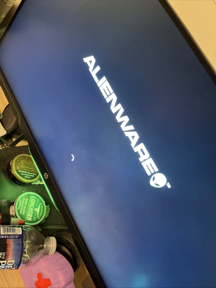 Usado Dell Alienware Alpha D07U Intel Core i3 Windows 10 Home en buen estado. Foto 4 de 4