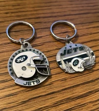 2 Vintage NFL NY Jets Pewter Enameled 3D Football Skyline Keychain 1998 Siskiyou