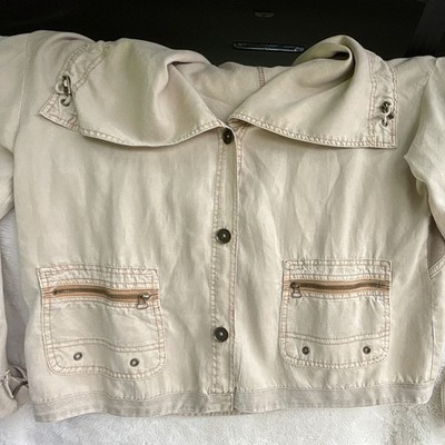 XCVI  Beige Solid Button Front Short Jacket w/ Pockets Buckle Accents M