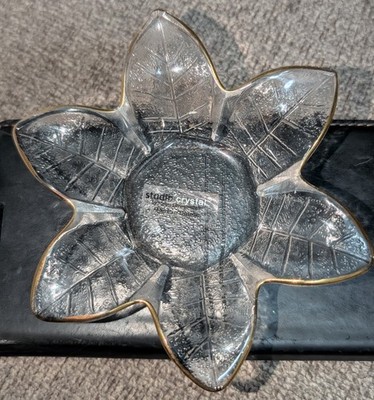 Studio Crystal by Studio Silversmiths Poinsettia Dish   Gold Rimmed 4.5''