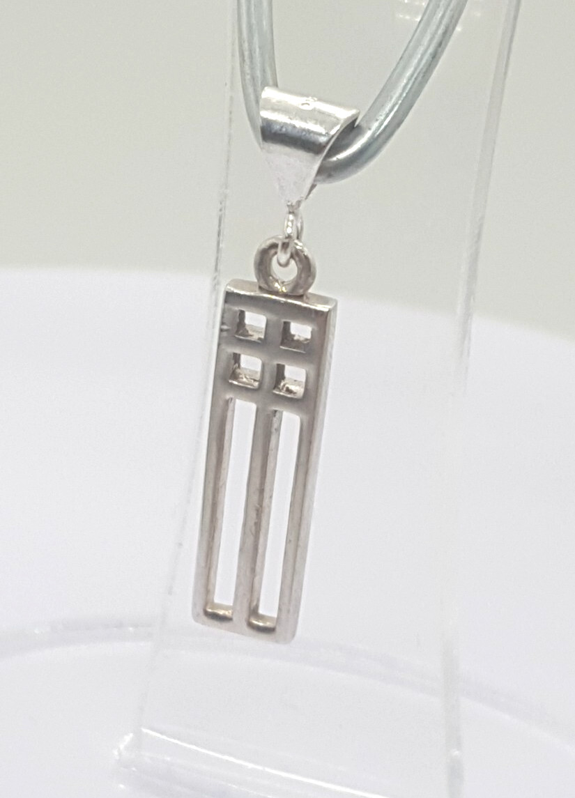 Gorgeous Sparkling Artistic Rectangle Pendant 925… - image 10