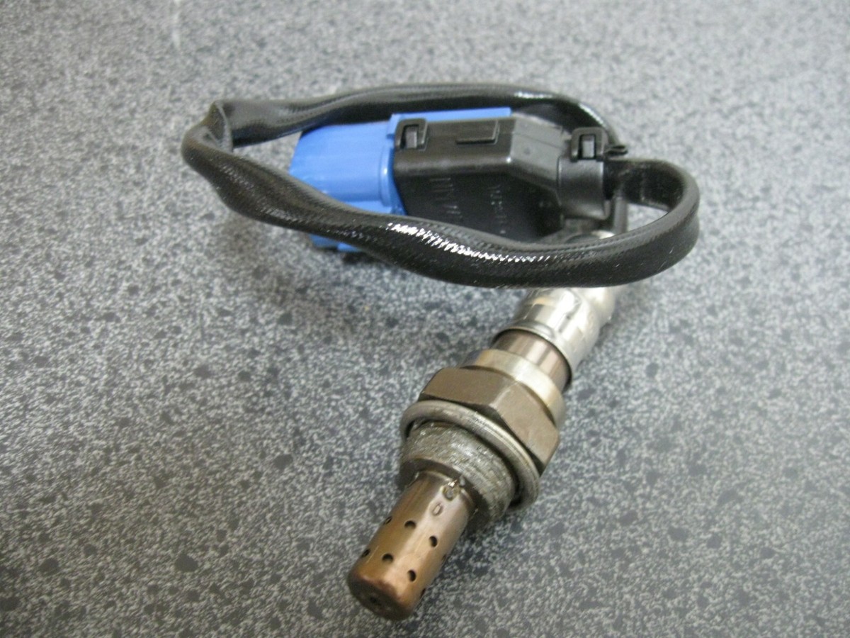 トモ NEW MADE IN KOREA O2 OXYGEN SENSOR (PN 39210 39820) | eBay