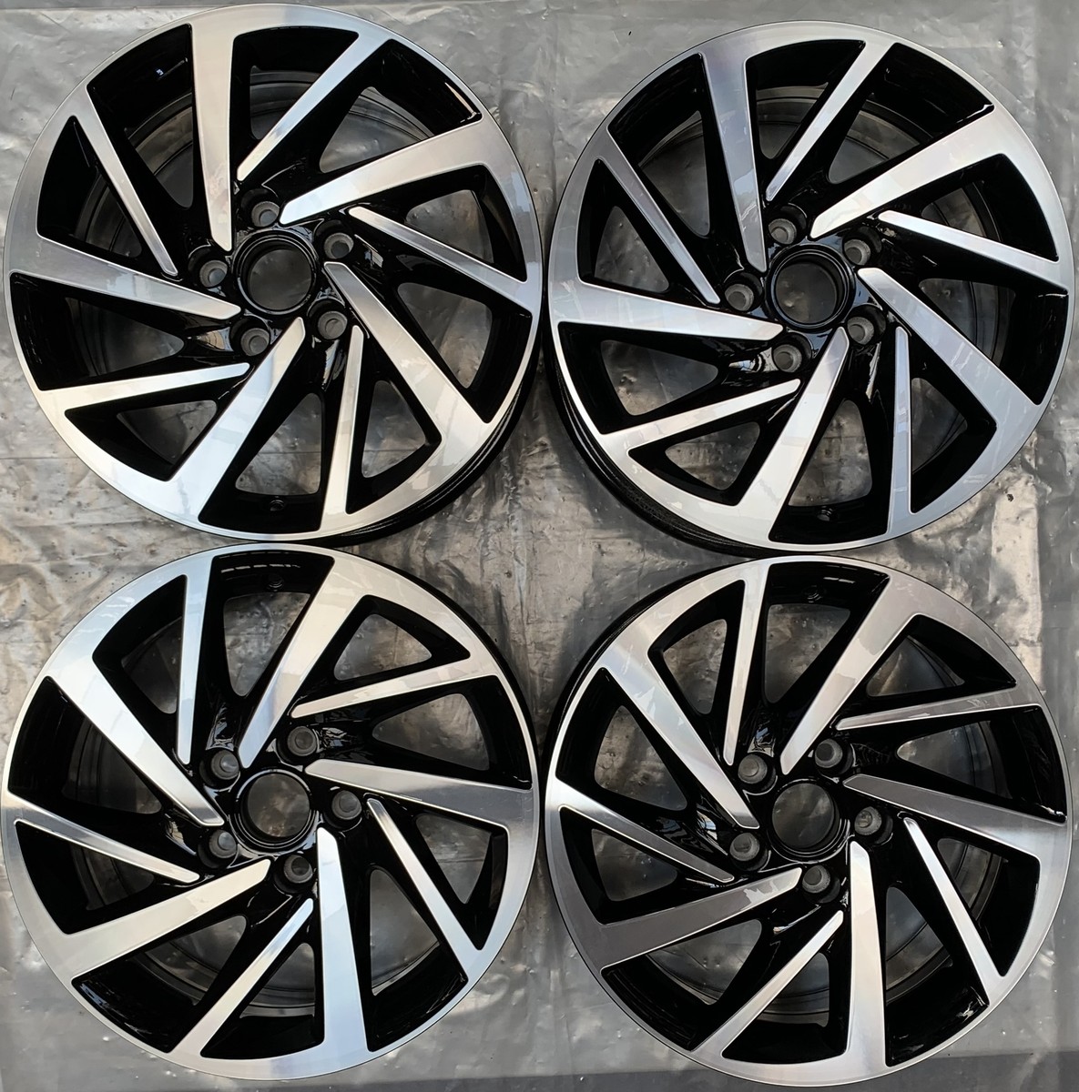 4 Original VW Alloy Wheel Woodstock 6.5Jx16 ET46 5G0601025DS Golf