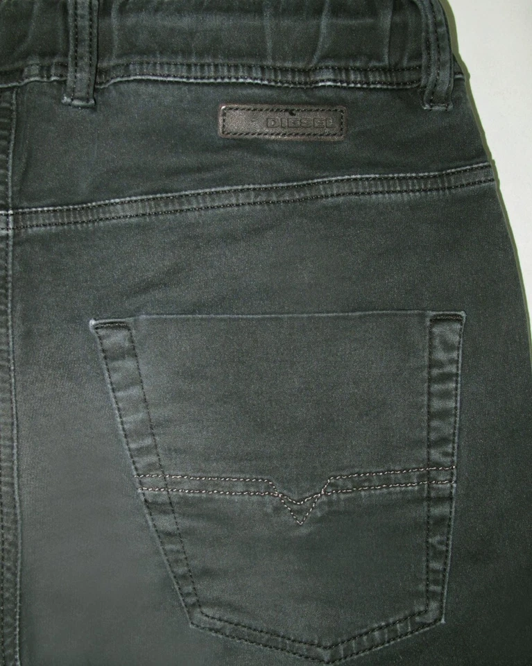 LO ÚLTIMO Pantalones de chándal elásticos para hombre DIESEL KROOLEY-NE 670M NEGROS 26 *Ajuste 29 Foto 4 de 4