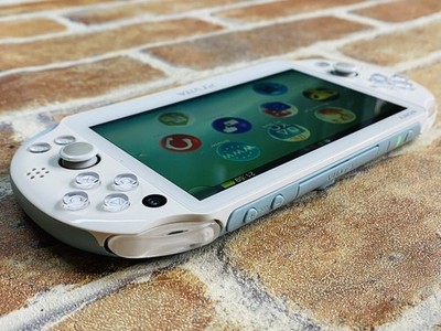 PS Vita Light Blue White PCH-2000 Sony PlayStation Japan 8GB
