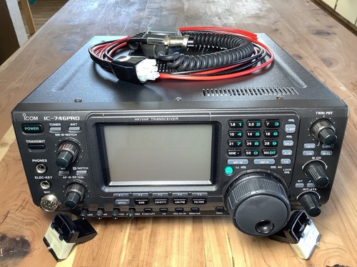 ICOM IC-746PRO HF/6M/2M ALL MODE WITH MARS MOD ,EXCELLENT CONDITION - Picture 2 of 15