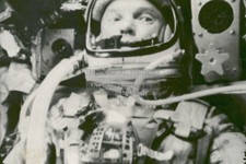 JOHN GLENN NASA FRIENDSHIP 7 MERCURY ASTRONAUT 1962 4X6 PHOTO