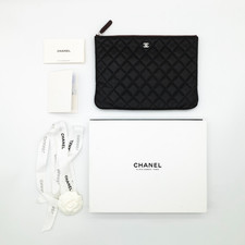 CHANEL Black Caviar Medium O Case w/ White 31 Rue Cambon Packaging & Entrupy COA