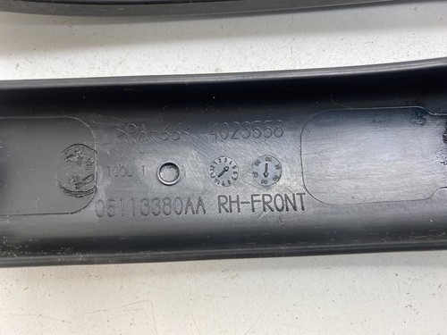 2006 2007 CHRYSLER TOWN & COUNTRY DODGE CARAVAN ROOF RACK END CAPS CAP SET N6 - Picture 21 of 21