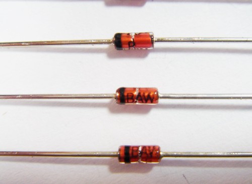 200x BAW75 Universal Diode 25V 0,3A 300mA #7D3#10g - Imagen 2 de 3