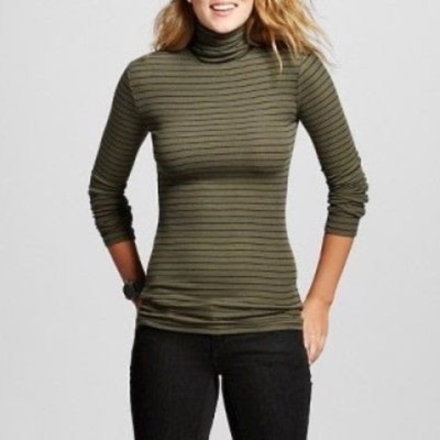 turtleneck jersey