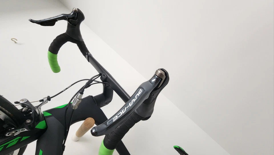 BICICLETA MEDIANA SCOTT FOIL TEAM EDICIÓN 54CM Foto 3 de 4