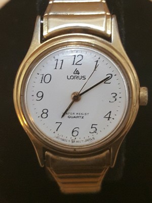 lorus water resistant quartz