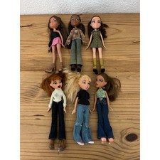 Bratz Doll Lot of 6 MGA Entertainment Y2K Fashion Dolls Cloe Yasmin Sasha Jade